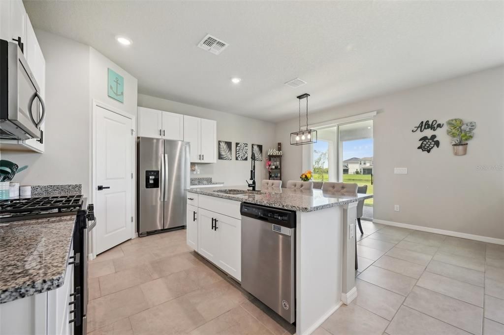 Active With Contract: $399,000 (3 beds, 2 baths, 2024 Square Feet)