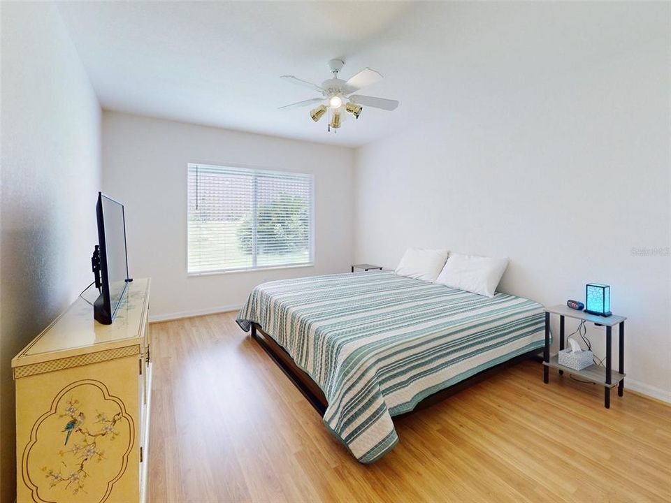 For Sale: $285,369 (2 beds, 2 baths, 1514 Square Feet)