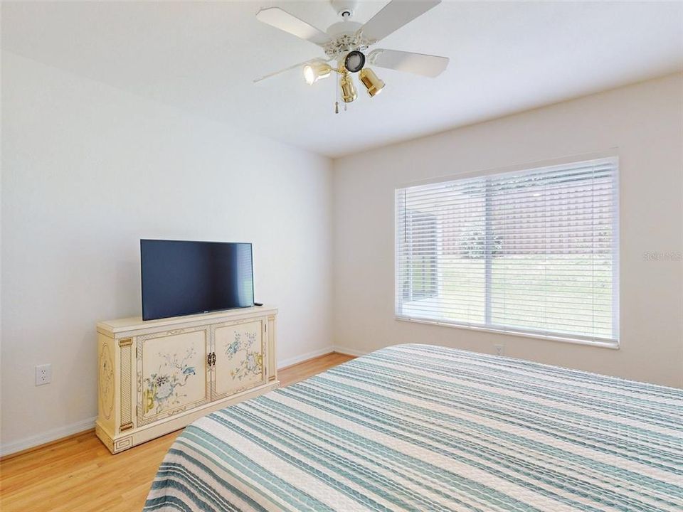 For Sale: $285,369 (2 beds, 2 baths, 1514 Square Feet)