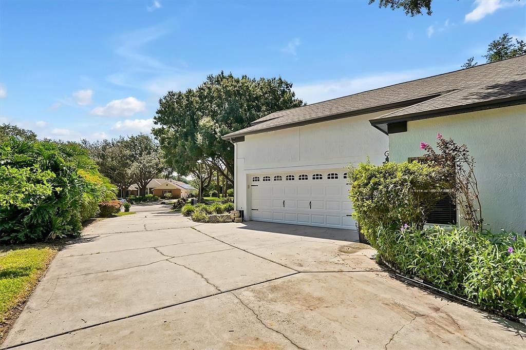 Active With Contract: $875,000 (4 beds, 3 baths, 2840 Square Feet)