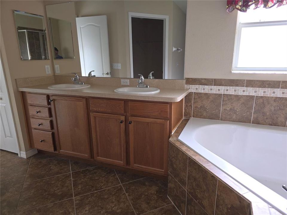 024 M.BATH VANITY