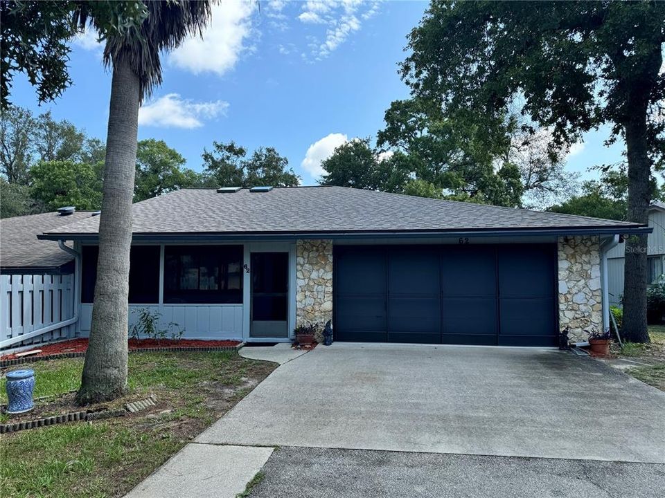 Recently Sold: $275,000 (2 beds, 2 baths, 1376 Square Feet)