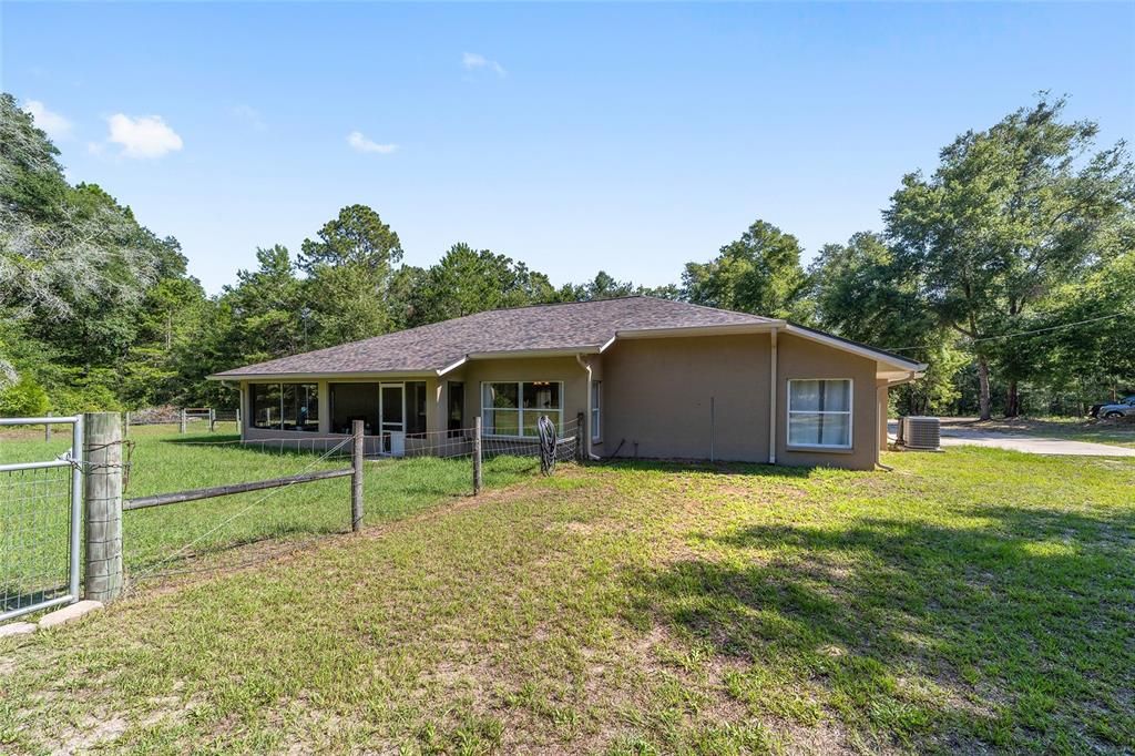 For Sale: $483,000 (3 beds, 2 baths, 2081 Square Feet)