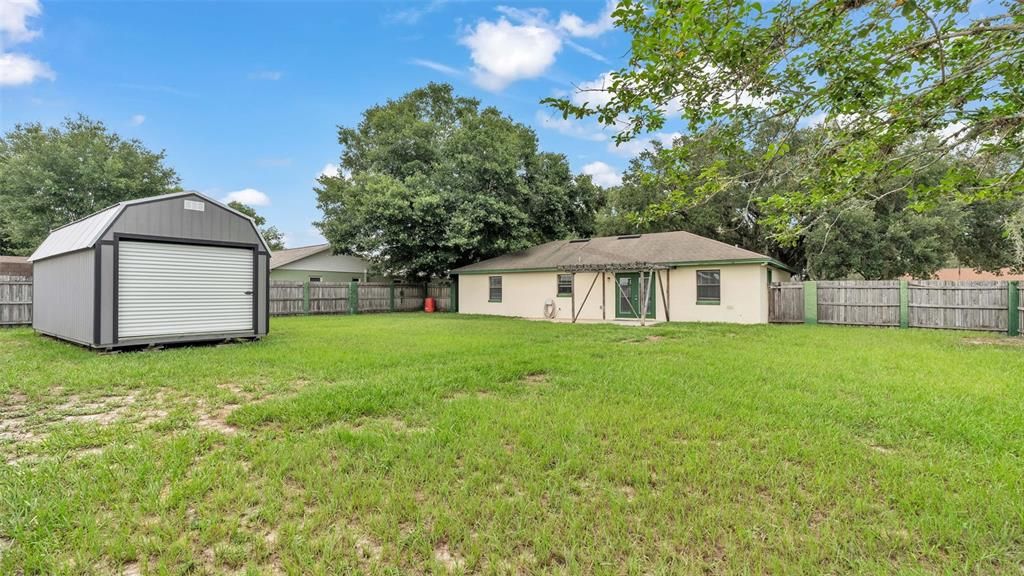 Active With Contract: $325,000 (3 beds, 2 baths, 1272 Square Feet)