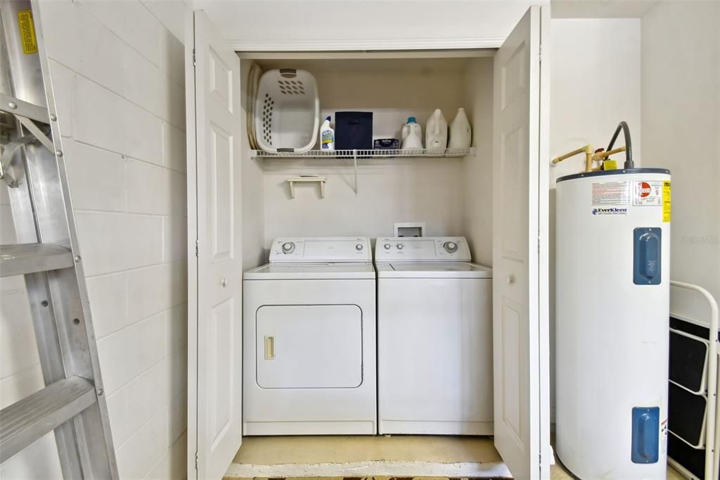 Washer & Dryer Included