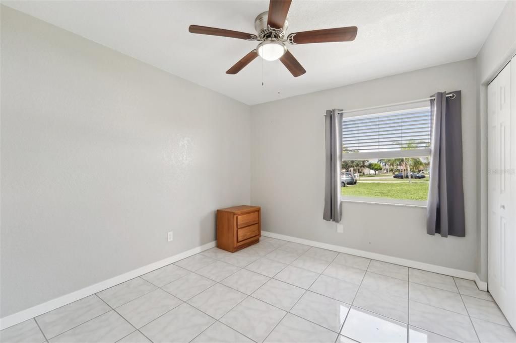 Active With Contract: $310,000 (3 beds, 2 baths, 1698 Square Feet)