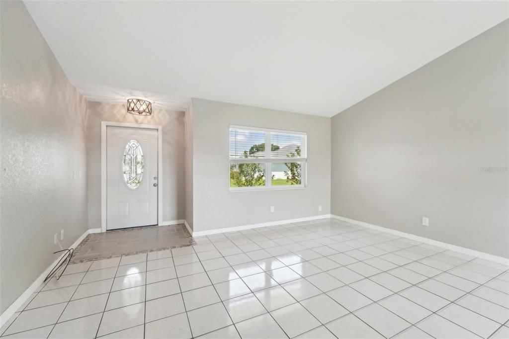 Active With Contract: $310,000 (3 beds, 2 baths, 1698 Square Feet)