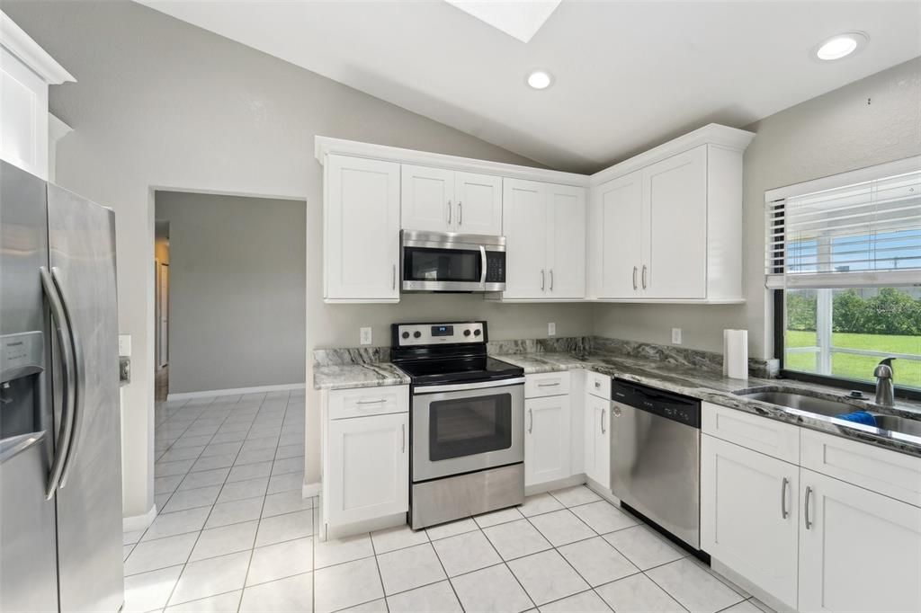 Active With Contract: $310,000 (3 beds, 2 baths, 1698 Square Feet)