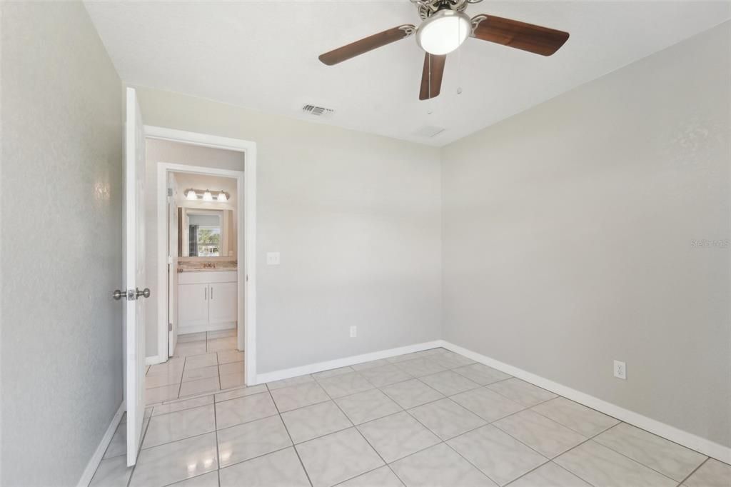 Active With Contract: $310,000 (3 beds, 2 baths, 1698 Square Feet)