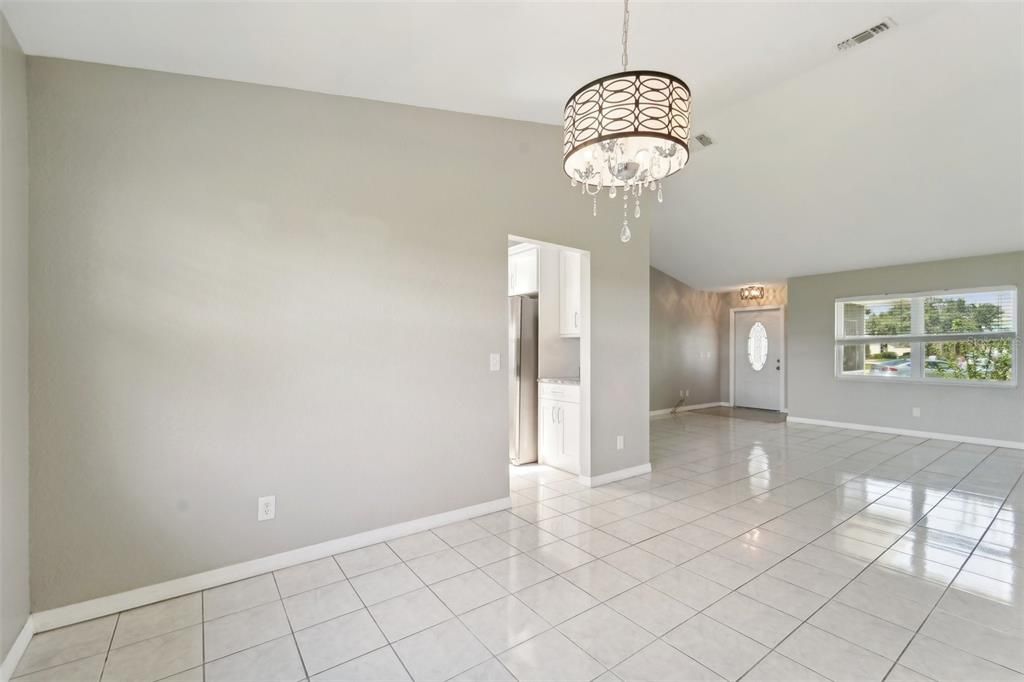 Active With Contract: $310,000 (3 beds, 2 baths, 1698 Square Feet)