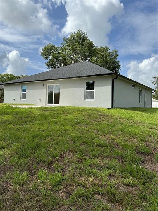 En Venta: $389,999 (4 camas, 2 baños, 1600 Pies cuadrados)