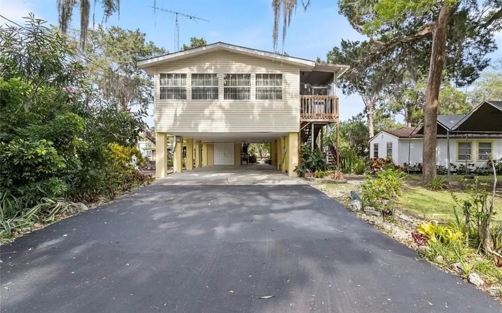 Recently Sold: $350,000 (2 beds, 2 baths, 1260 Square Feet)