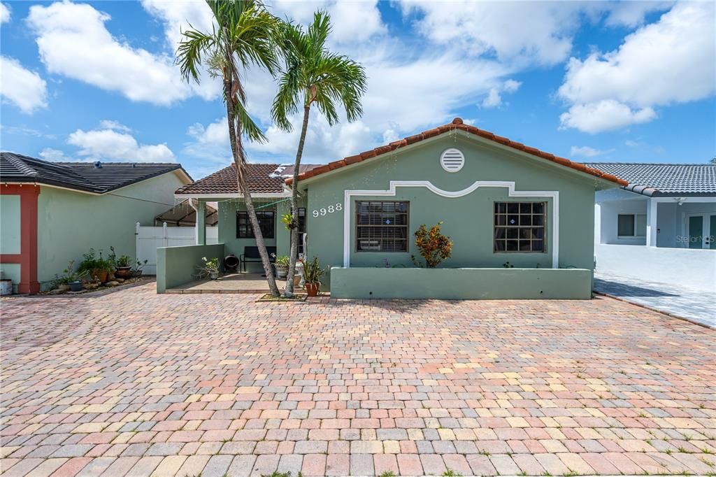 Recently Sold: $500,000 (3 beds, 2 baths, 1317 Square Feet)