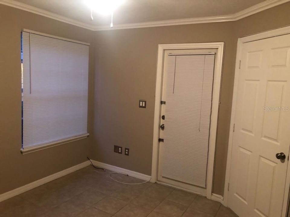 For Rent: $1,250 (1 beds, 1 baths, 526 Square Feet)