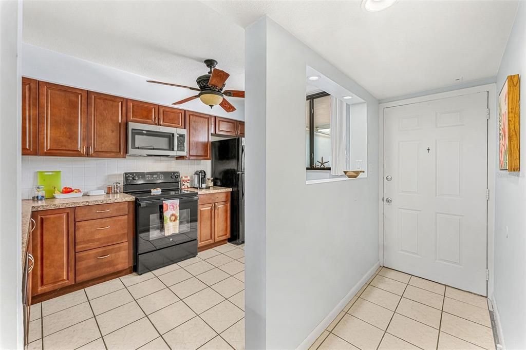 For Sale: $324,500 (2 beds, 2 baths, 1200 Square Feet)