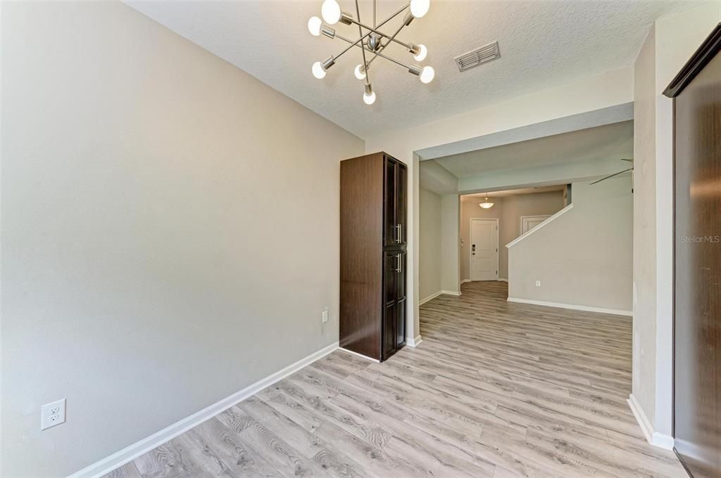 Active With Contract: $340,000 (3 beds, 2 baths, 1698 Square Feet)