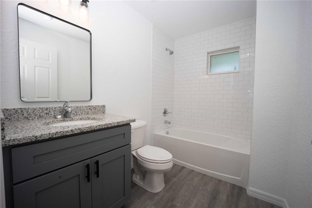 Active With Contract: $239,000 (3 beds, 2 baths, 1391 Square Feet)