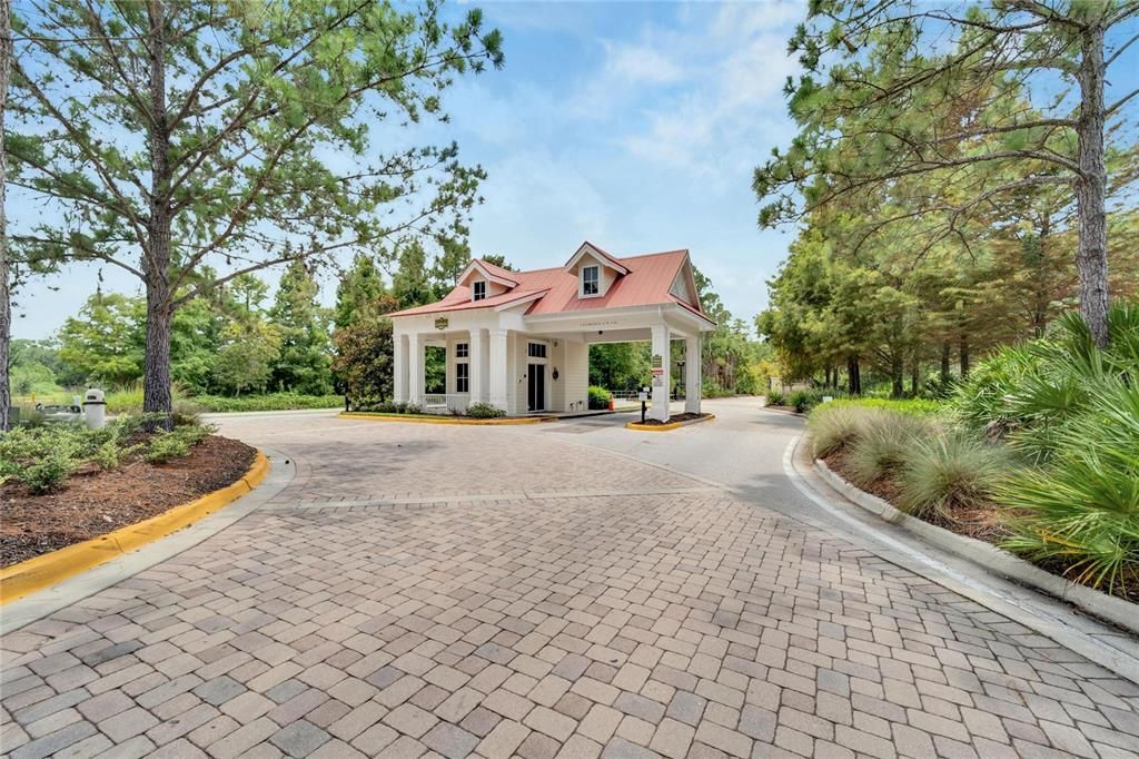 For Sale: $899,999 (5 beds, 4 baths, 4082 Square Feet)