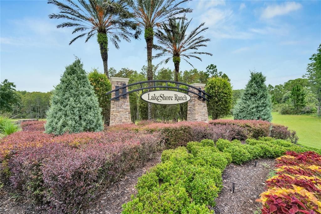 For Sale: $899,999 (5 beds, 4 baths, 4082 Square Feet)