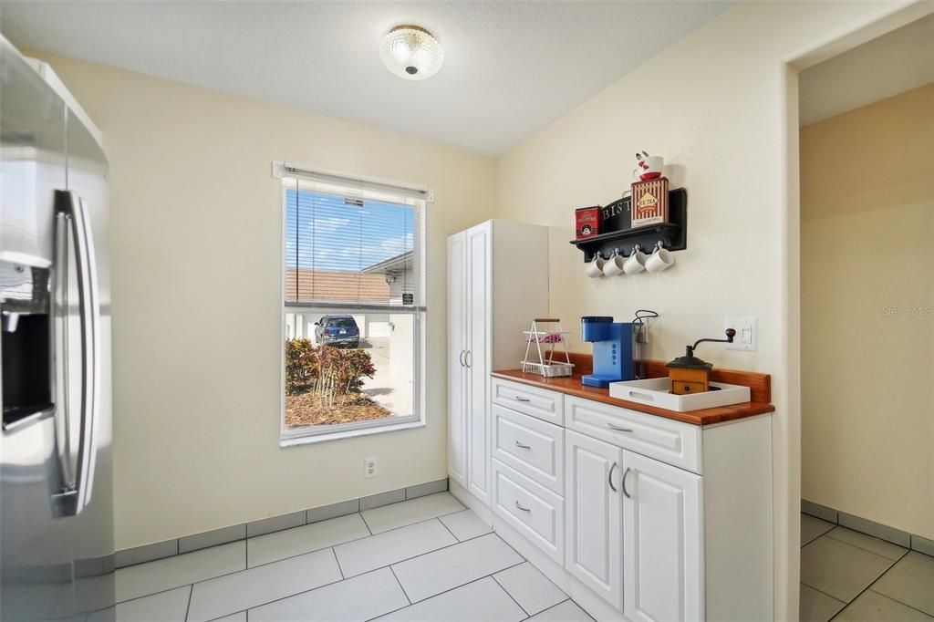 For Sale: $264,999 (2 beds, 2 baths, 1500 Square Feet)