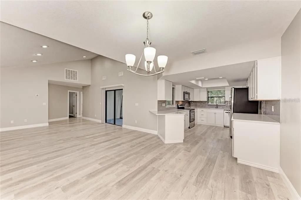 For Sale: $495,000 (3 beds, 2 baths, 1711 Square Feet)