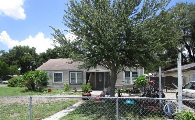 For Sale: $202,000 (3 beds, 2 baths, 2200 Square Feet)