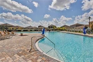 Active With Contract: $2,200 (3 beds, 2 baths, 1395 Square Feet)