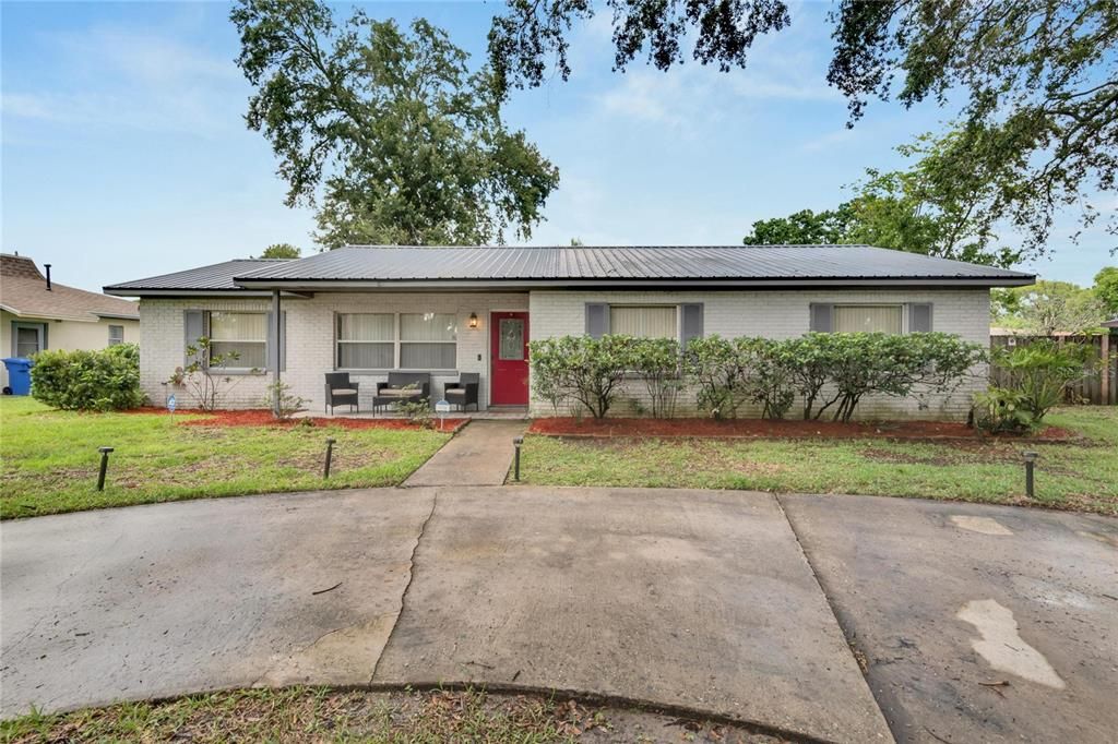 Active With Contract: $352,000 (3 beds, 2 baths, 1455 Square Feet)