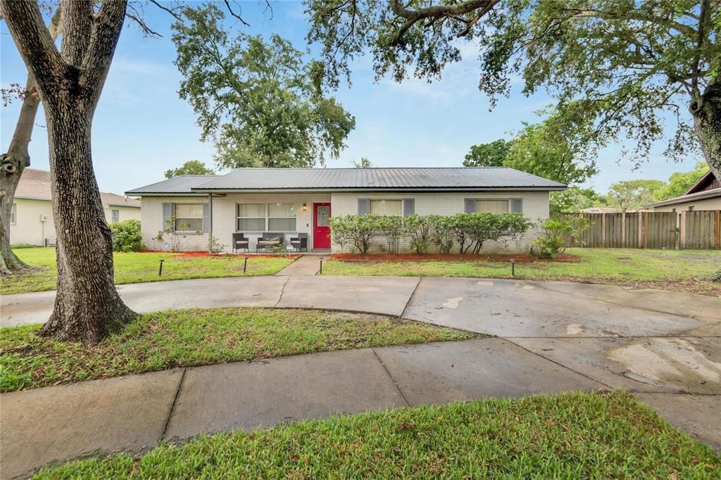 Active With Contract: $352,000 (3 beds, 2 baths, 1455 Square Feet)