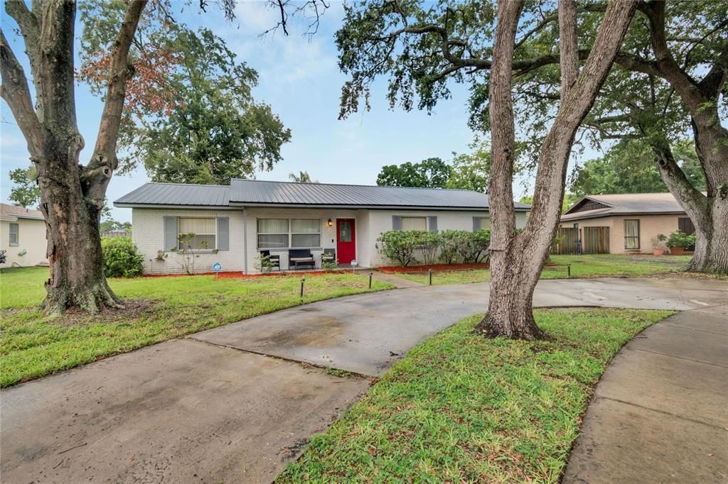 Active With Contract: $352,000 (3 beds, 2 baths, 1455 Square Feet)