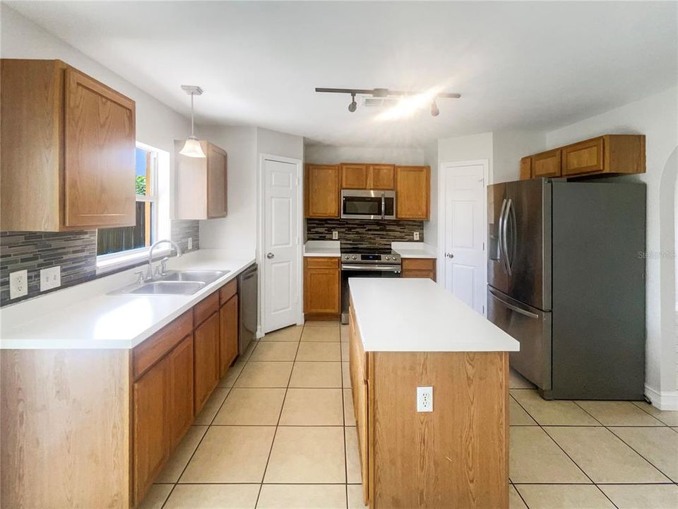 Active With Contract: $313,000 (4 beds, 2 baths, 2242 Square Feet)