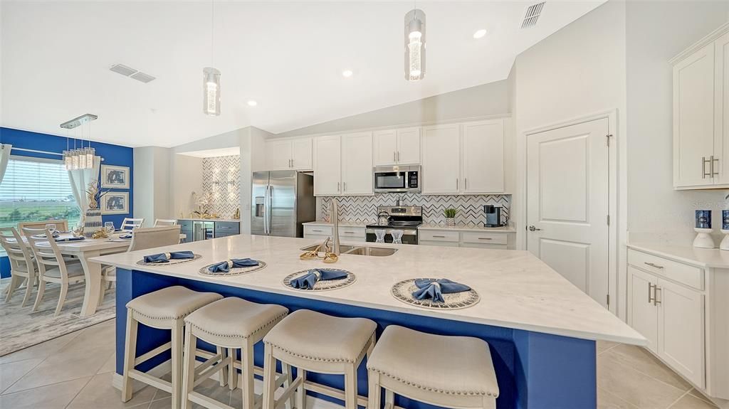 For Rent: $7,500 (2 beds, 2 baths, 1366 Square Feet)