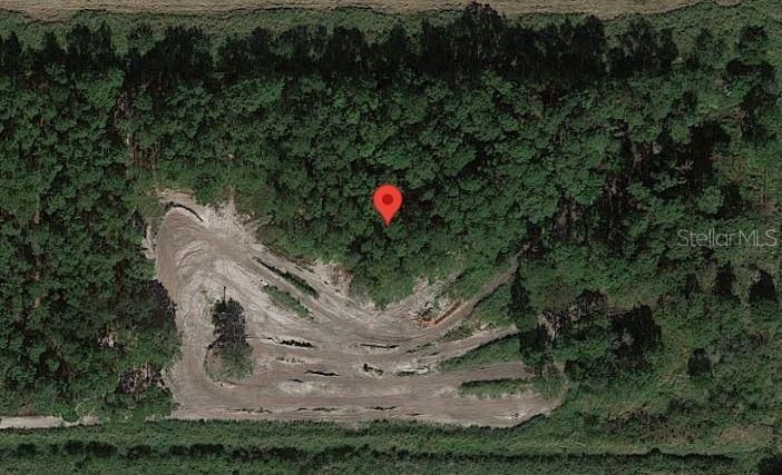 На продажу: $525,000 (4.71 acres)