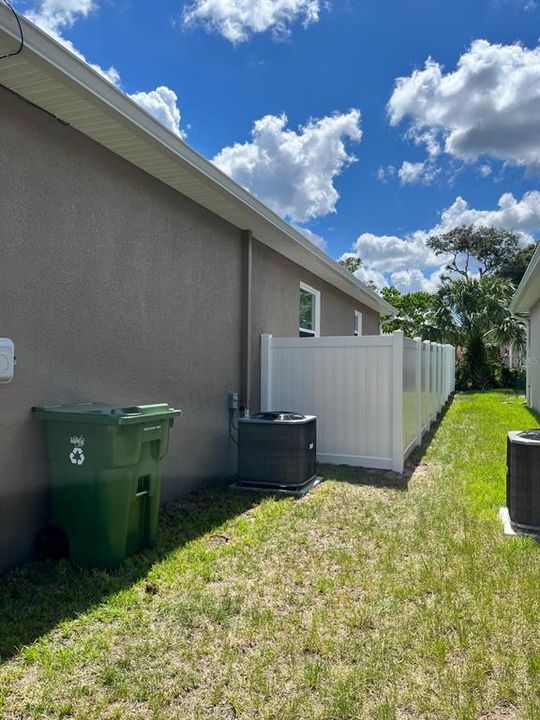 For Sale: $405,000 (3 beds, 2 baths, 1563 Square Feet)