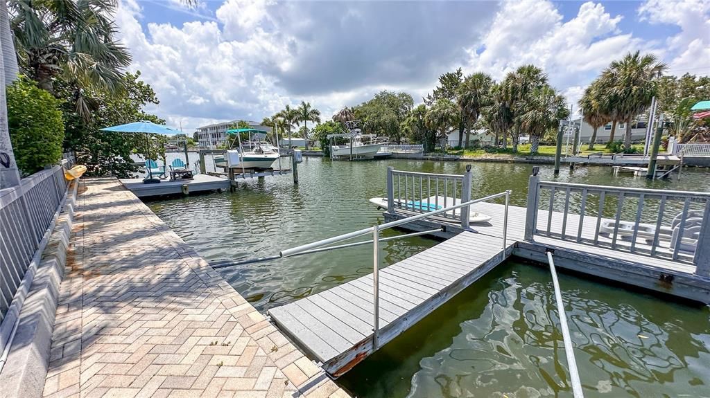 Recently Sold: $489,900 (3 beds, 2 baths, 1730 Square Feet)