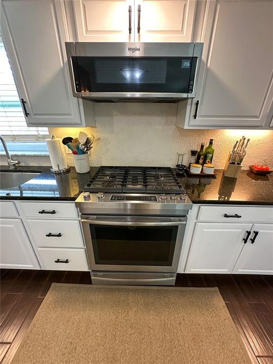 Recently Sold: $489,900 (3 beds, 2 baths, 1730 Square Feet)