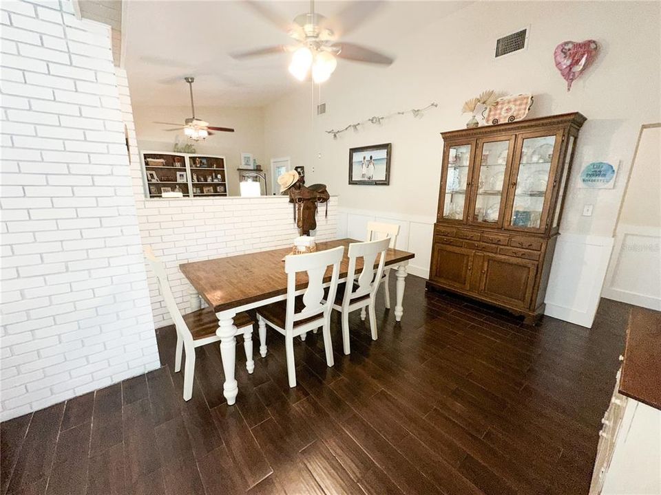 Recently Sold: $489,900 (3 beds, 2 baths, 1730 Square Feet)