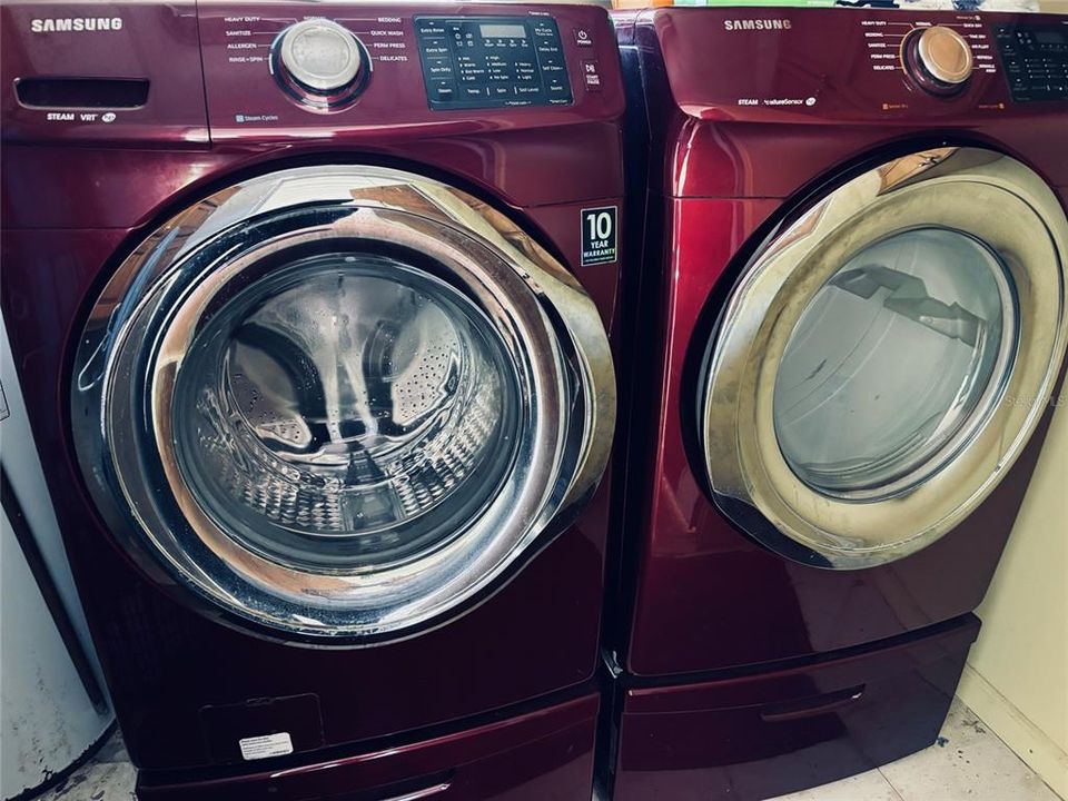 Washer & Dryer        Stays