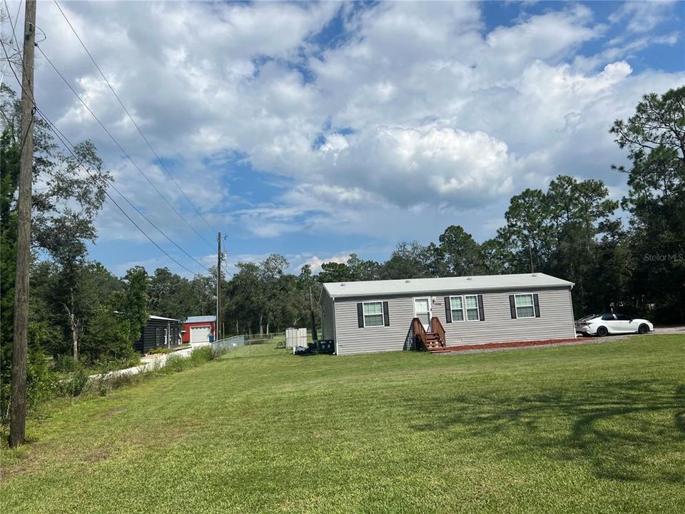 Active With Contract: $279,900 (3 beds, 2 baths, 1152 Square Feet)