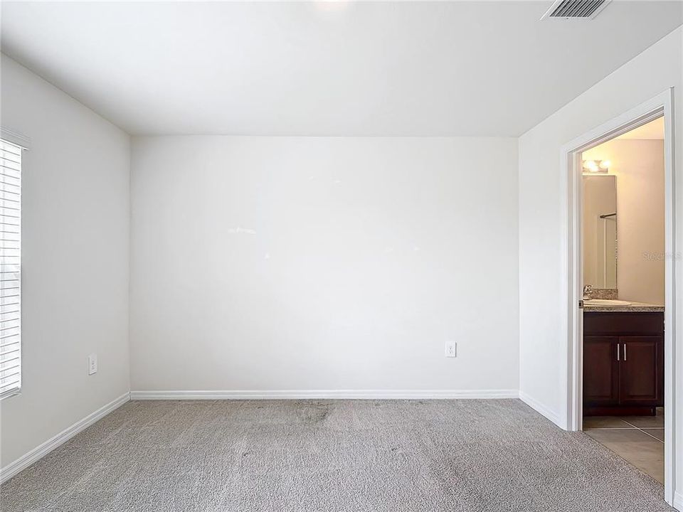 For Sale: $289,900 (3 beds, 2 baths, 1367 Square Feet)