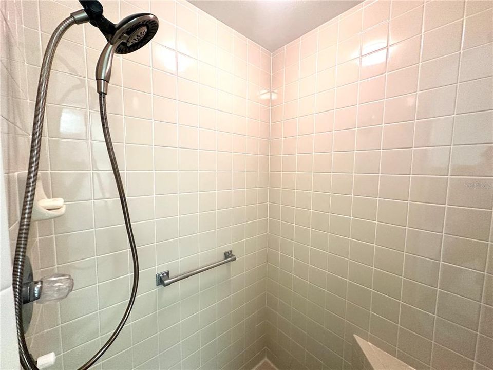 For Sale: $292,500 (2 beds, 2 baths, 1828 Square Feet)