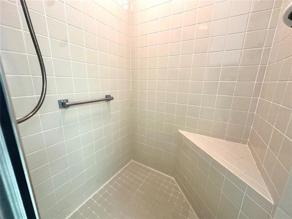 For Sale: $289,500 (2 beds, 2 baths, 1828 Square Feet)