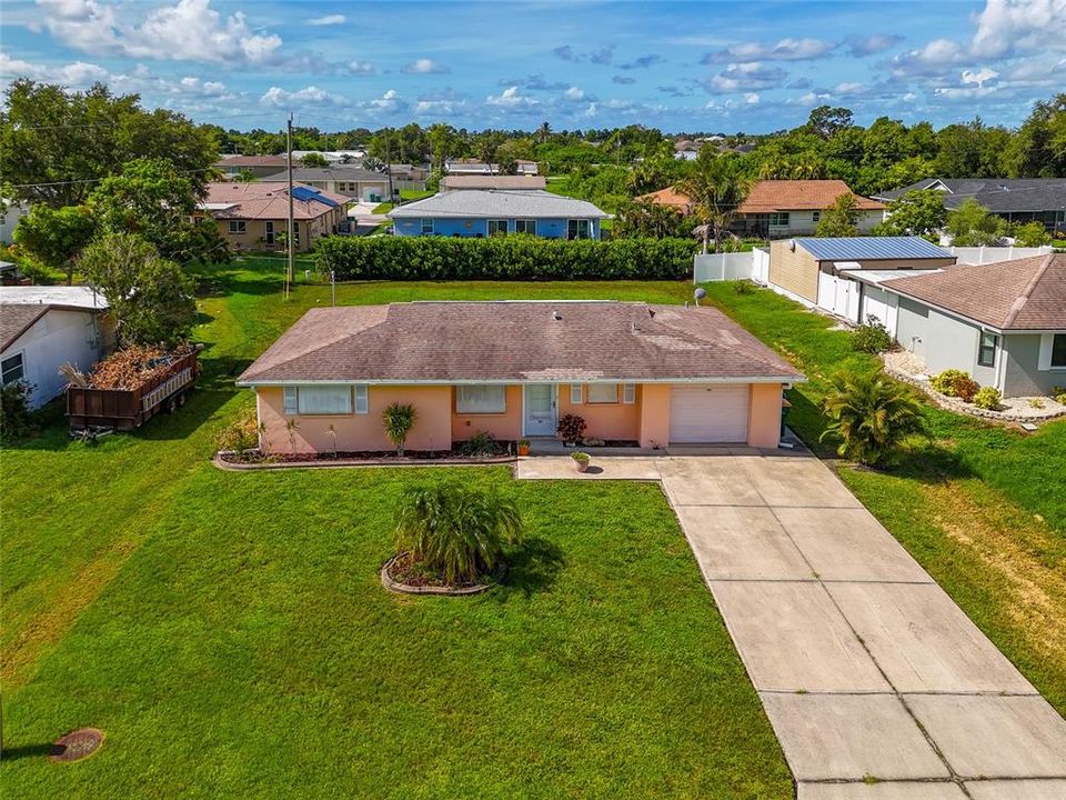 Active With Contract: $229,900 (3 beds, 2 baths, 1144 Square Feet)