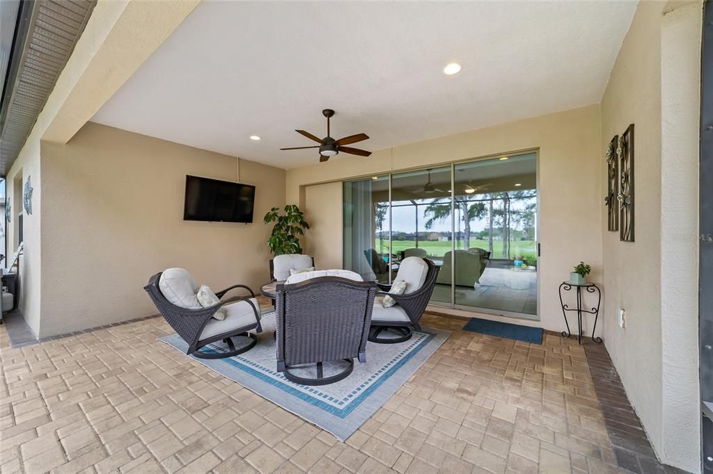 Active With Contract: $648,900 (3 beds, 3 baths, 2544 Square Feet)