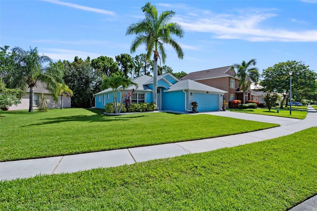 For Sale: $359,900 (3 beds, 2 baths, 1736 Square Feet)