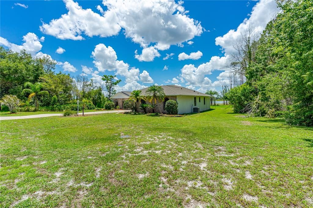 Active With Contract: $399,900 (3 beds, 2 baths, 1963 Square Feet)