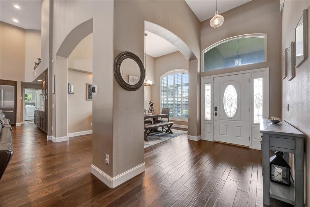 Foyer/Dining Room