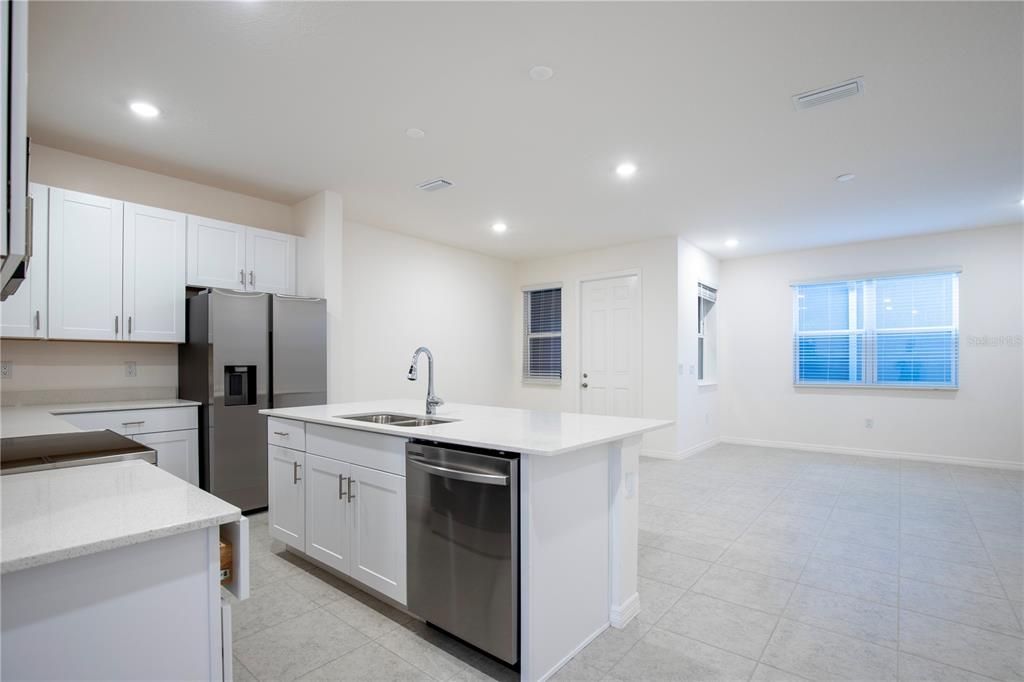 Active With Contract: $2,580 (4 beds, 3 baths, 1784 Square Feet)