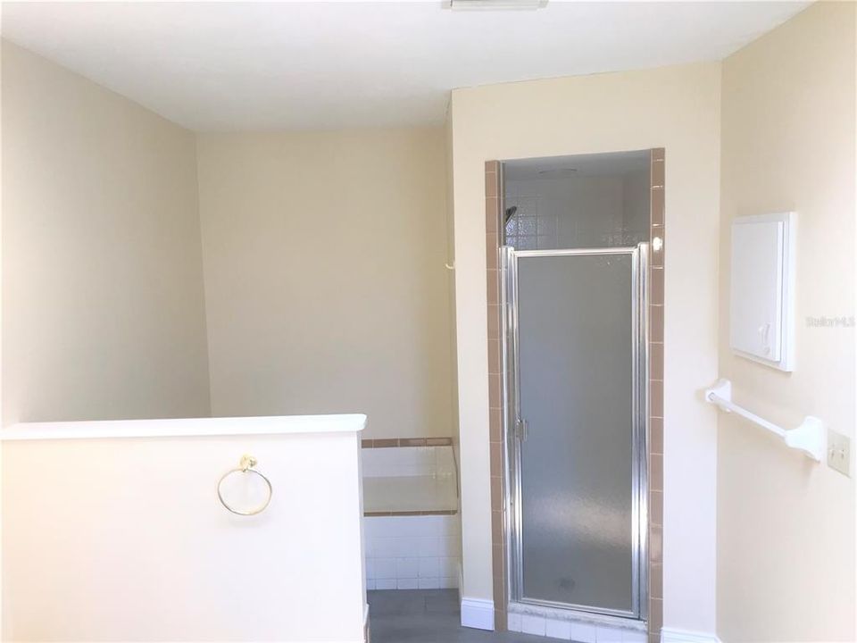 For Rent: $3,500 (3 beds, 2 baths, 1872 Square Feet)