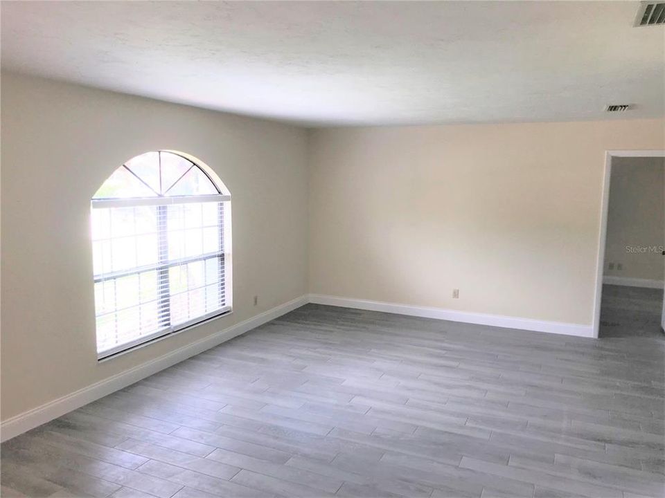 For Rent: $3,500 (3 beds, 2 baths, 1872 Square Feet)